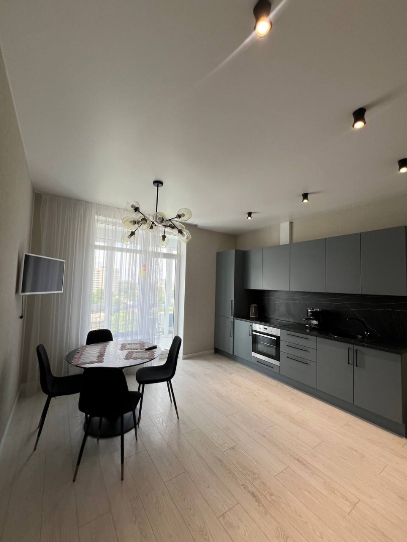 продажа трехкомнатной квартиры номер A-171709 в Киевском районе, фото номер 18